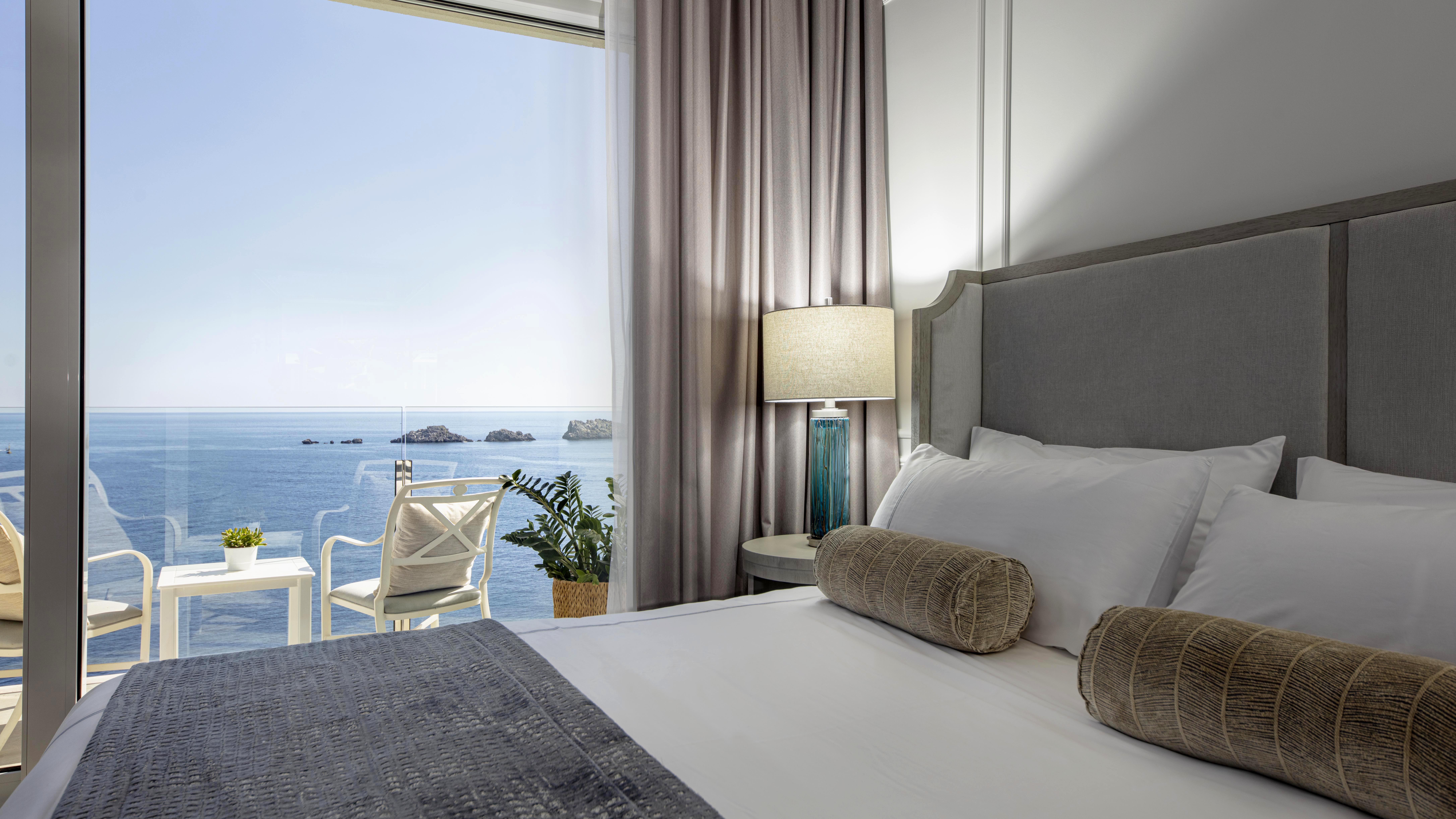Royal Palm Hotel Dubrovnik Exterior photo Deluxe sea view room